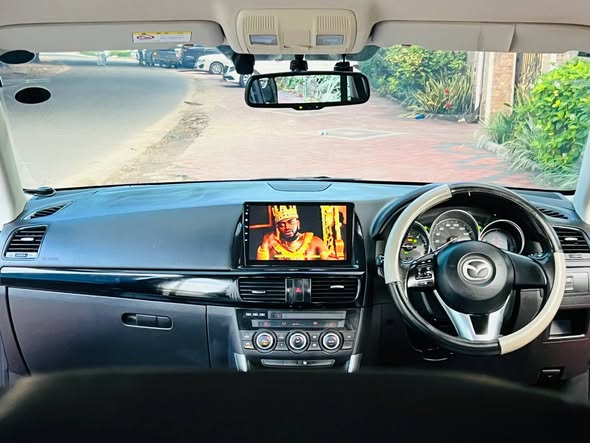 A picture of MAZDA CX 5 BEI 24 5M 0757455444