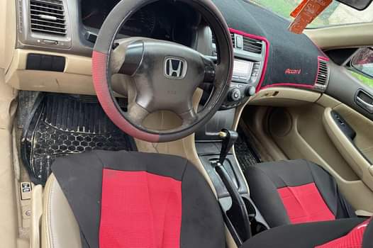 A picture of Honda accord 2005 v4