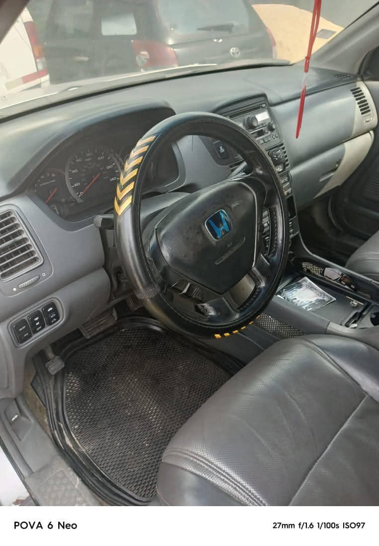 A picture of Honda pilot