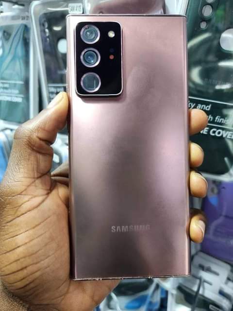 A picture of Galaxy note 20 ultra 128GB 12GB