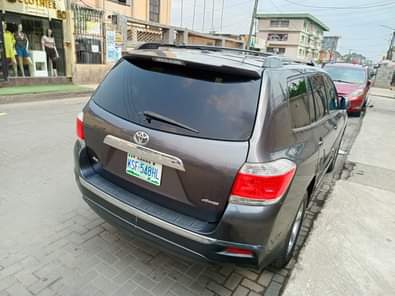 A picture of Registered Price 9M 2011 Toyota Highlander It has 91K miles