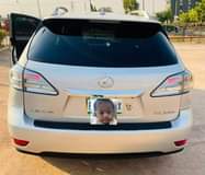 A picture of 2010 Lexus 350 Full option