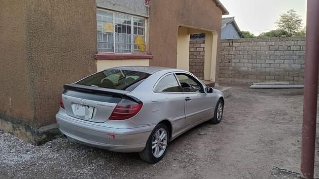 mercedes benz c200