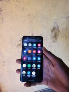 A picture of Galaxy s10