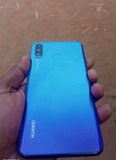 A picture of Huawel p30 lite smart condition