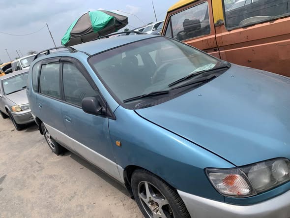 A picture of TOYOTA PICNIC FOR SALE