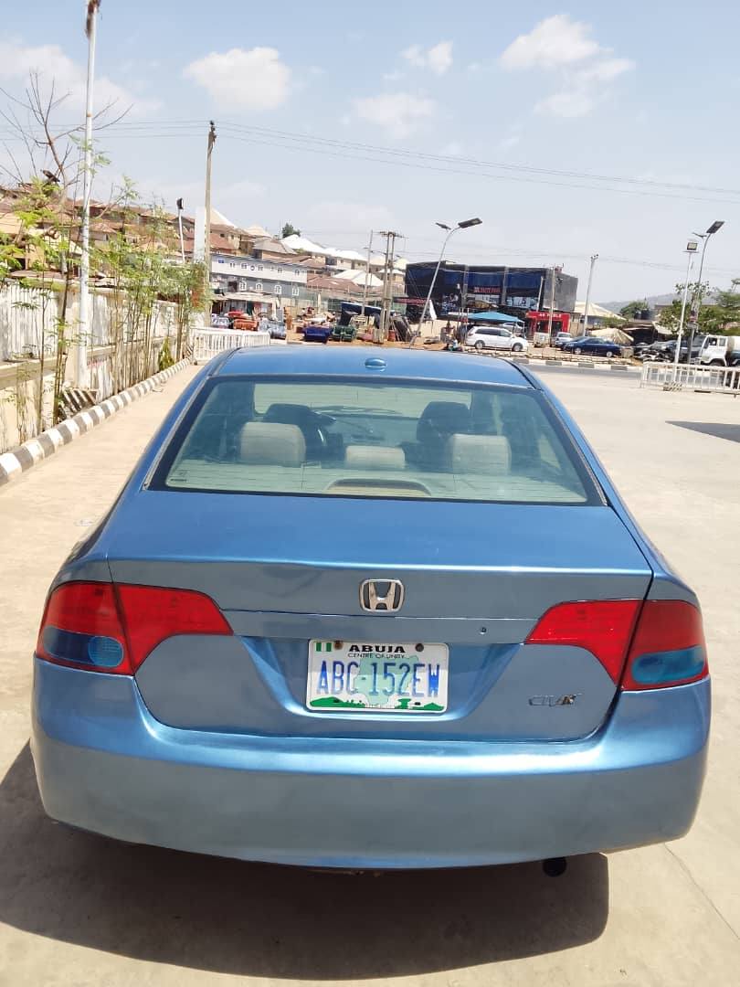 A picture of 2008 honda civic with nothing to fix 070 8788 510