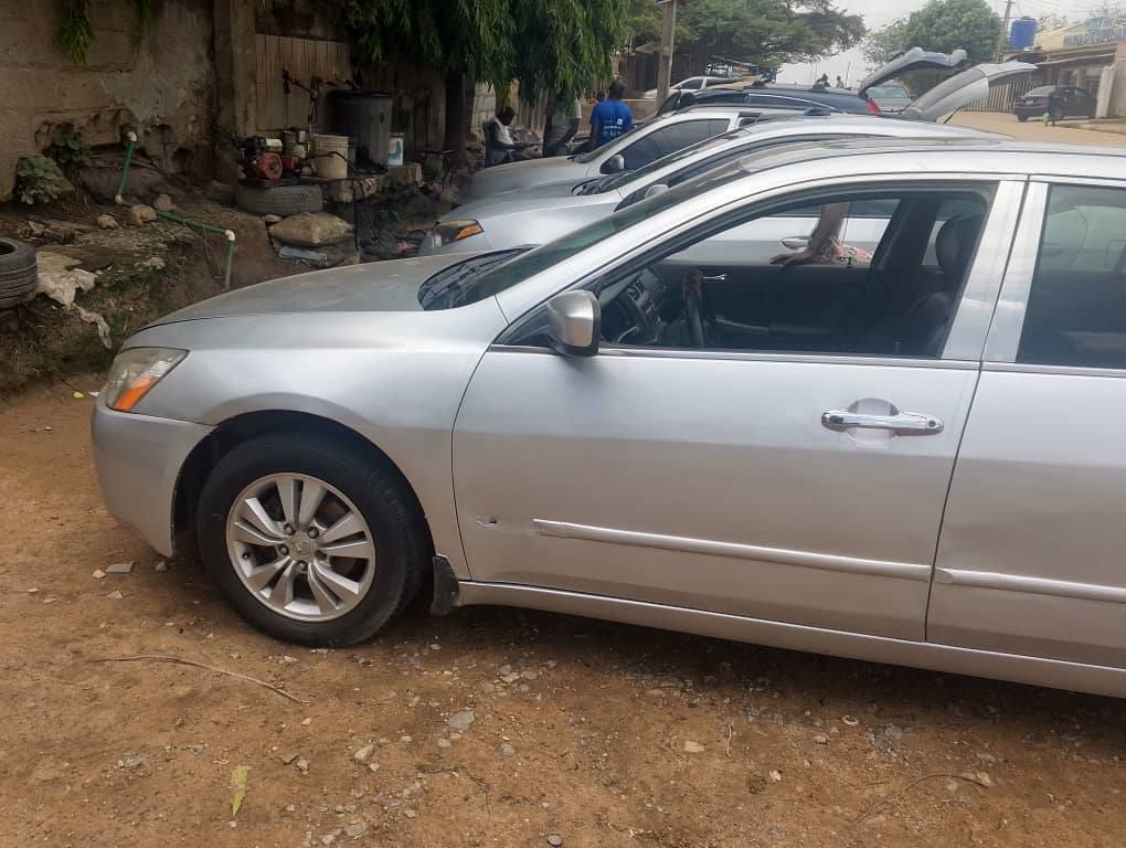 A picture of 2005 Honda Accord EOD