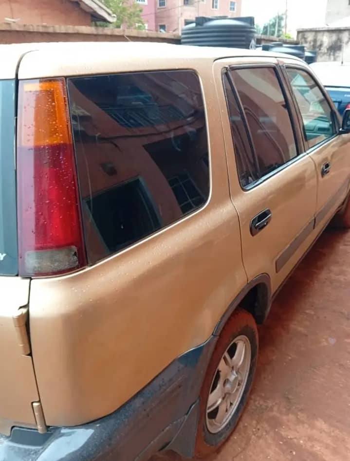 A picture of Super Neat Honda CRV with everything working at just N1