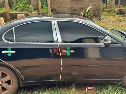 A picture of Lexus ES330