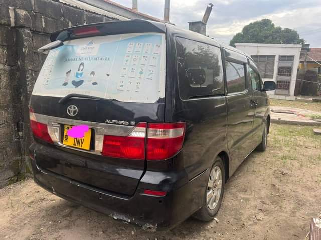 toyota alphard