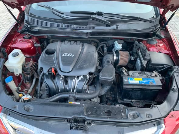 A picture of Toks Hyundai sonata 2026 entry Accident free 2012 model Gear