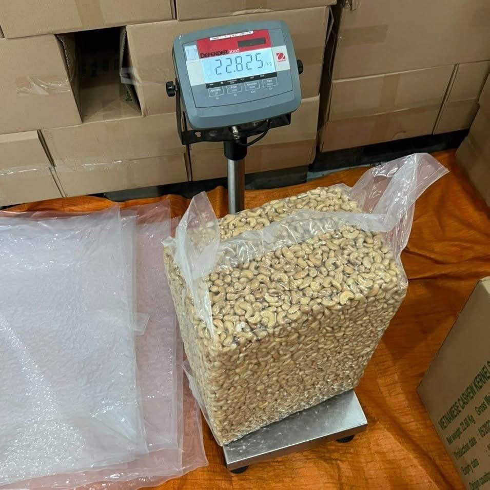 A picture of cashew kernel