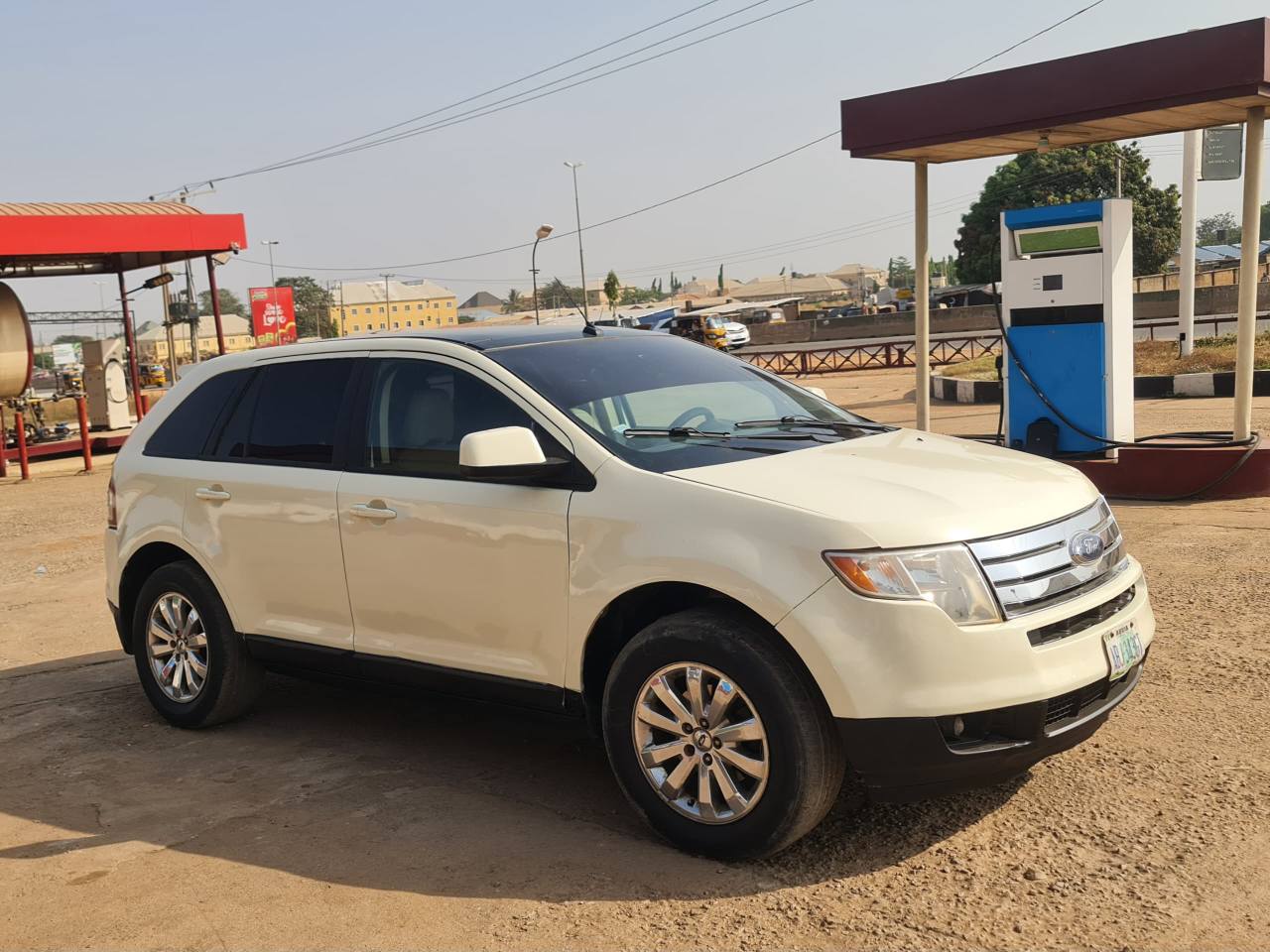 A picture of 08 Ford Edge Distress Deal N3 9m last price Abuja