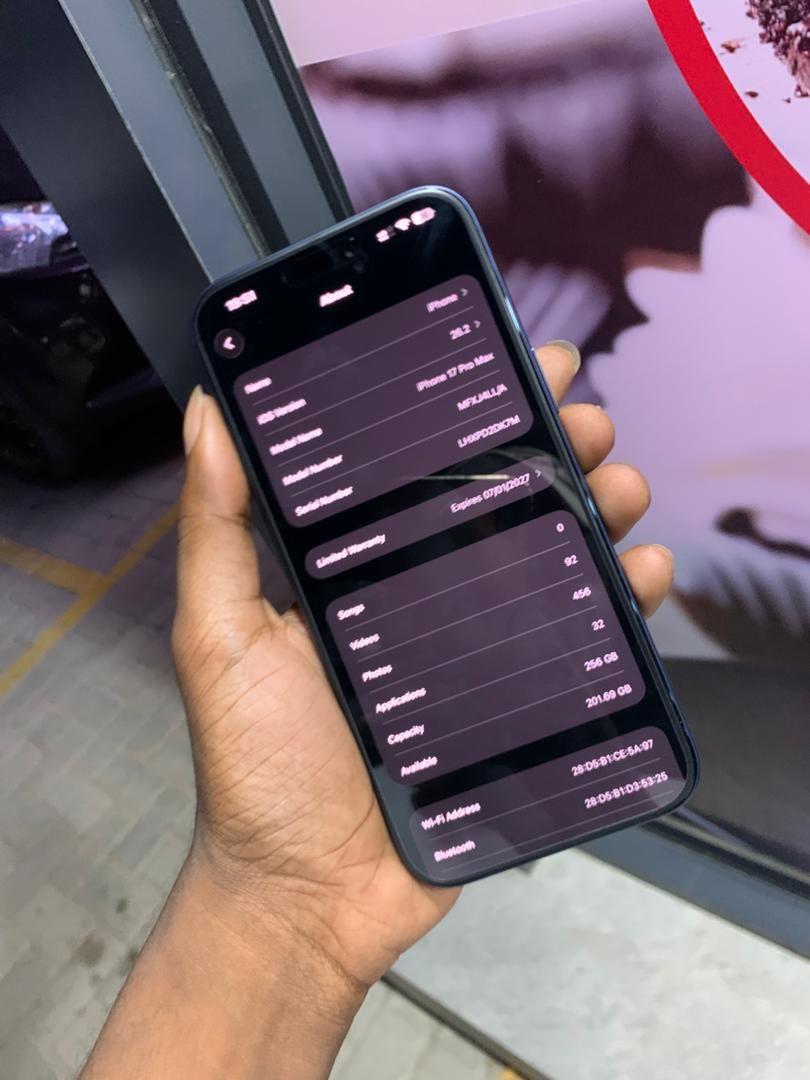 A picture of iPhone 17 PROMAX 256GB ESIM