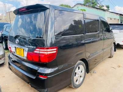 A picture of ALPHARD 2005 21 000 000 Call 0654065022 