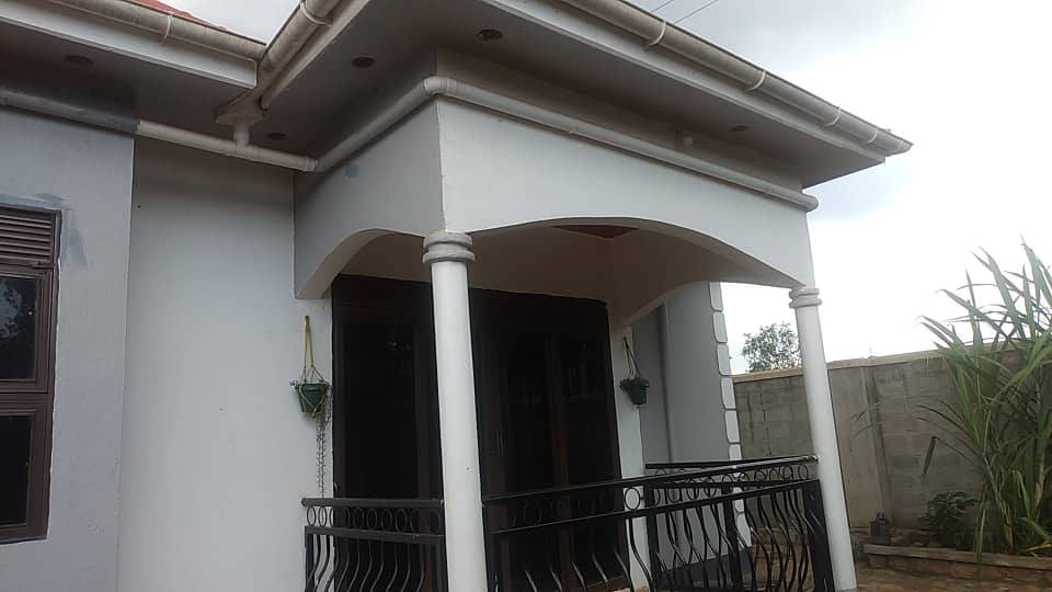 A picture of House for rent