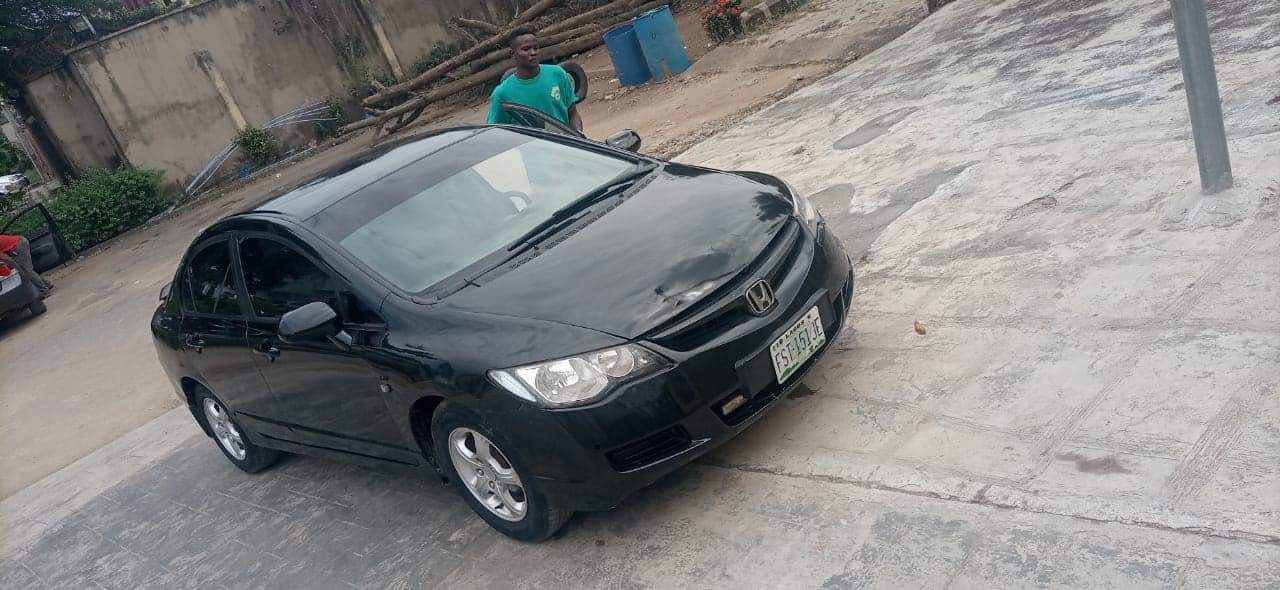 A picture of Honda Civic 2008... Good Condition 