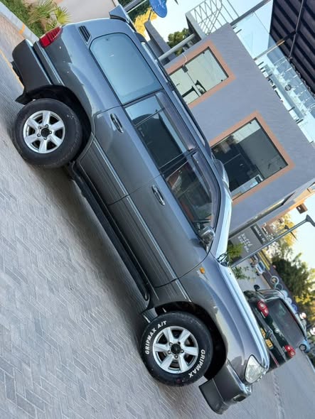 A picture of Landcruiser Amazon full ac engine 2UZpetrol haina tatizo lolote mil