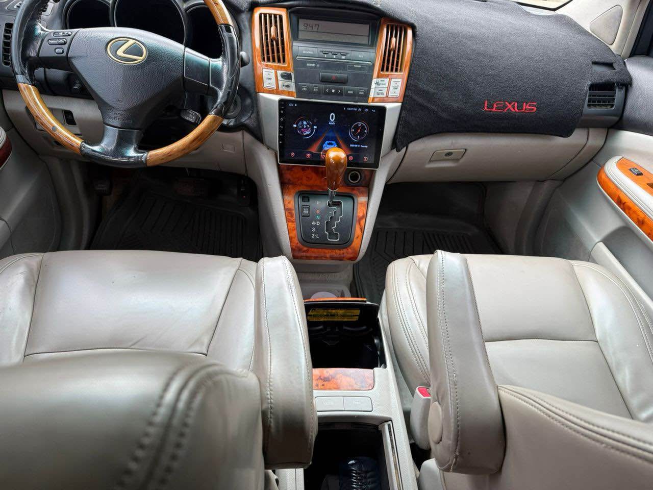 A picture of 2006 Lexus Rx350