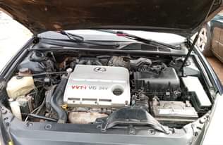 A picture of Lexus Es300