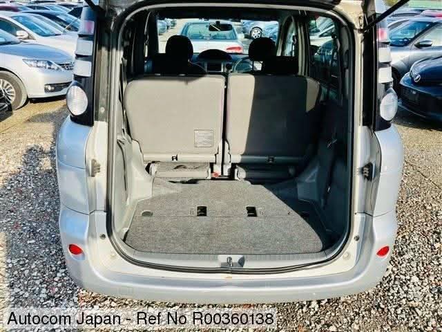 A picture of Car New model Toyota Sienta from China place your order
