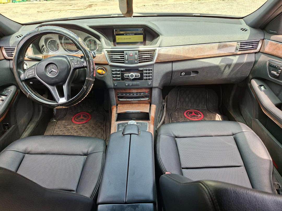 A picture of DISTRESS 2012 MERCEDES BENZ E350 07066049055