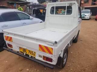 A picture of 2009 TOYOTA HIJET 0 7CC