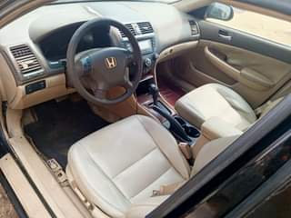A picture of Honda Accord year 2007 engine and transmission and ac is