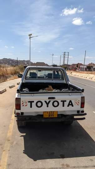 A picture of Toyota hilux 3L 0746097773
