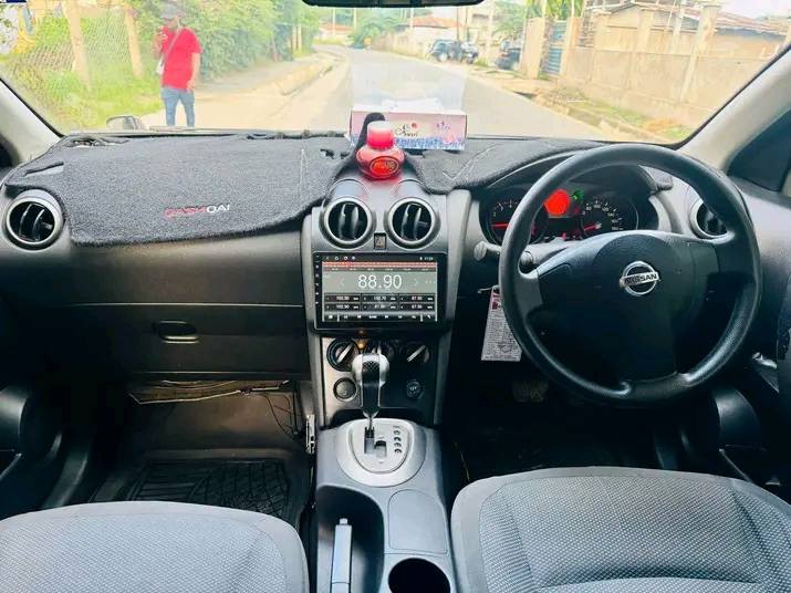A picture of NISSAN DUALIS