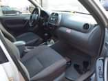 A picture of This Toyota Highlander is available for sale in ibadan everything