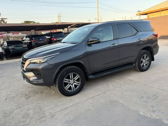 A picture of 2021 Toyota fortuner