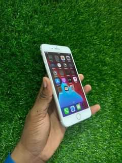 A picture of Smart iPhone 8plus 64gib white