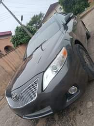 A picture of 2011 Toyota Camry XLE 4 plugs VENZA Engine Very Sharp