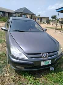 A picture of 2010 PEUGEOT 607 Sedan