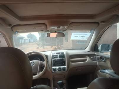 A picture of 2005 KIA Sportage SUV