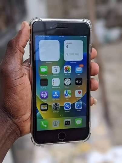 A picture of IPHONE 8 