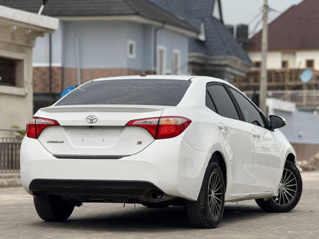 A picture of  FOREIGN USED 2016 TOYOTA COROLLA SE PUSH START LEATHER