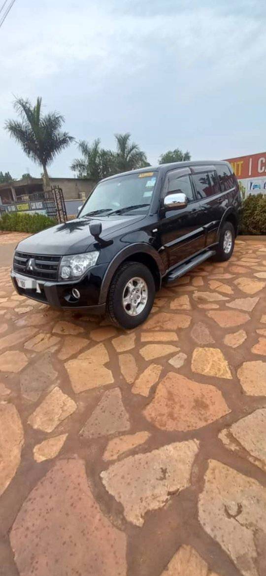 A picture of Pajero 2008