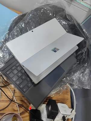 A picture of Microsoft Surface Pro 4 256 GB 8 GB RAM Intel