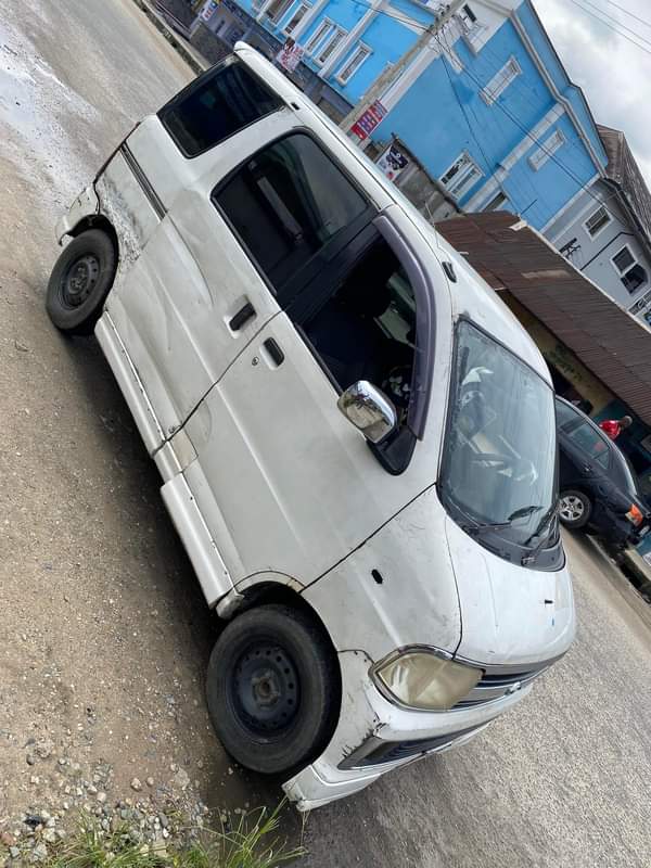 A picture of AWOOF MORO Rush 9 month used SHARP Mini Bus Owner