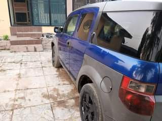 A picture of Honda Element