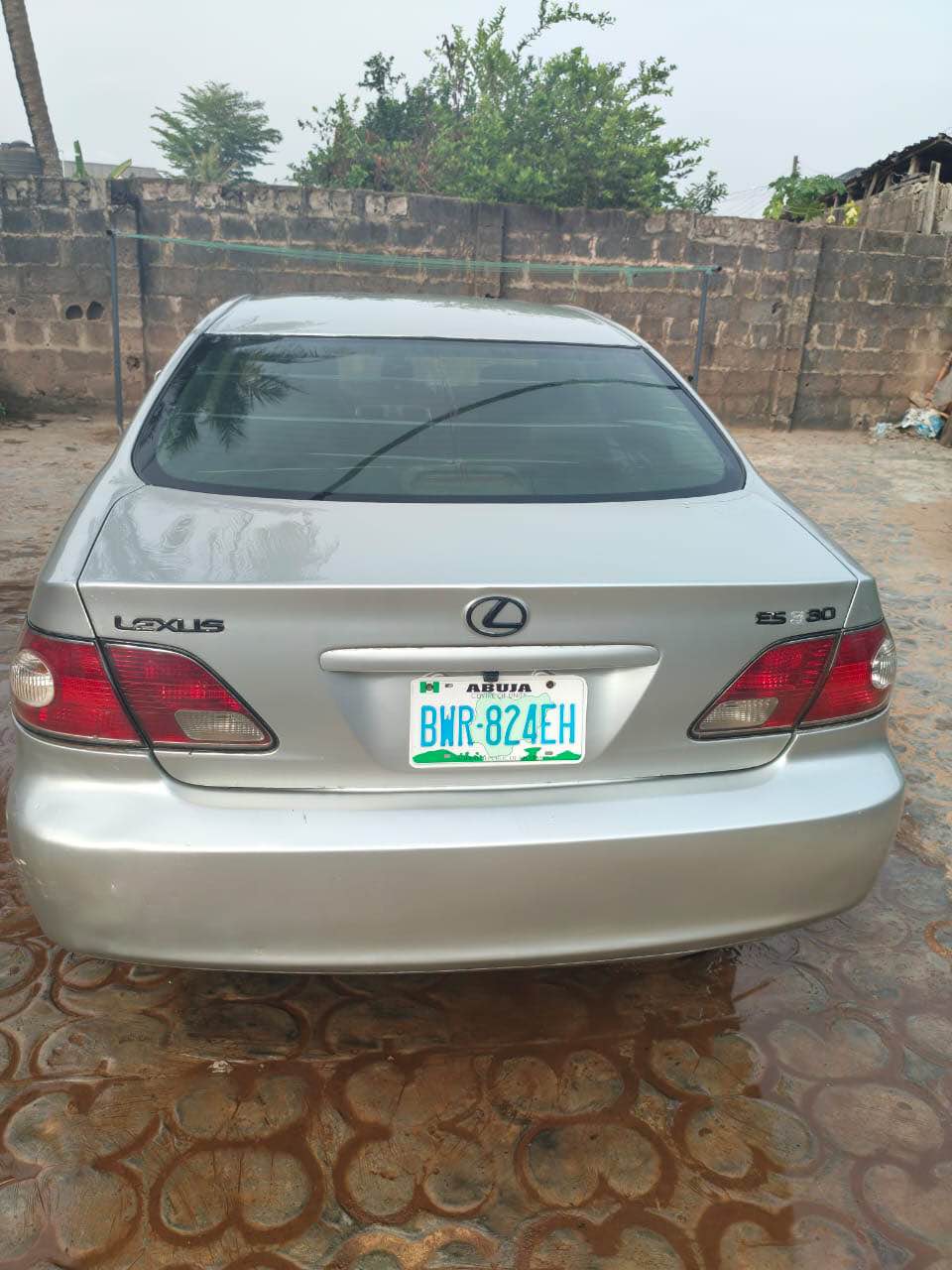 A picture of Lexus ES 330