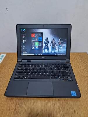 A picture of Dell latitude 3160