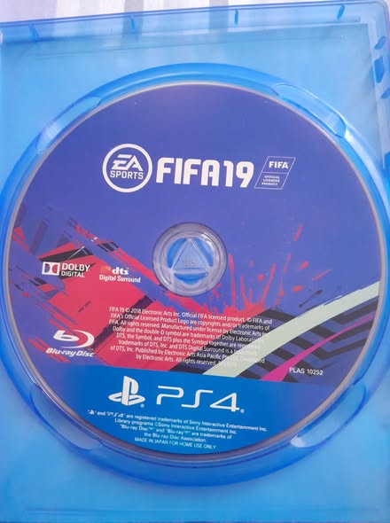 A picture of FIFA 19 PS4 GAME DISC TESTED AND WORKING