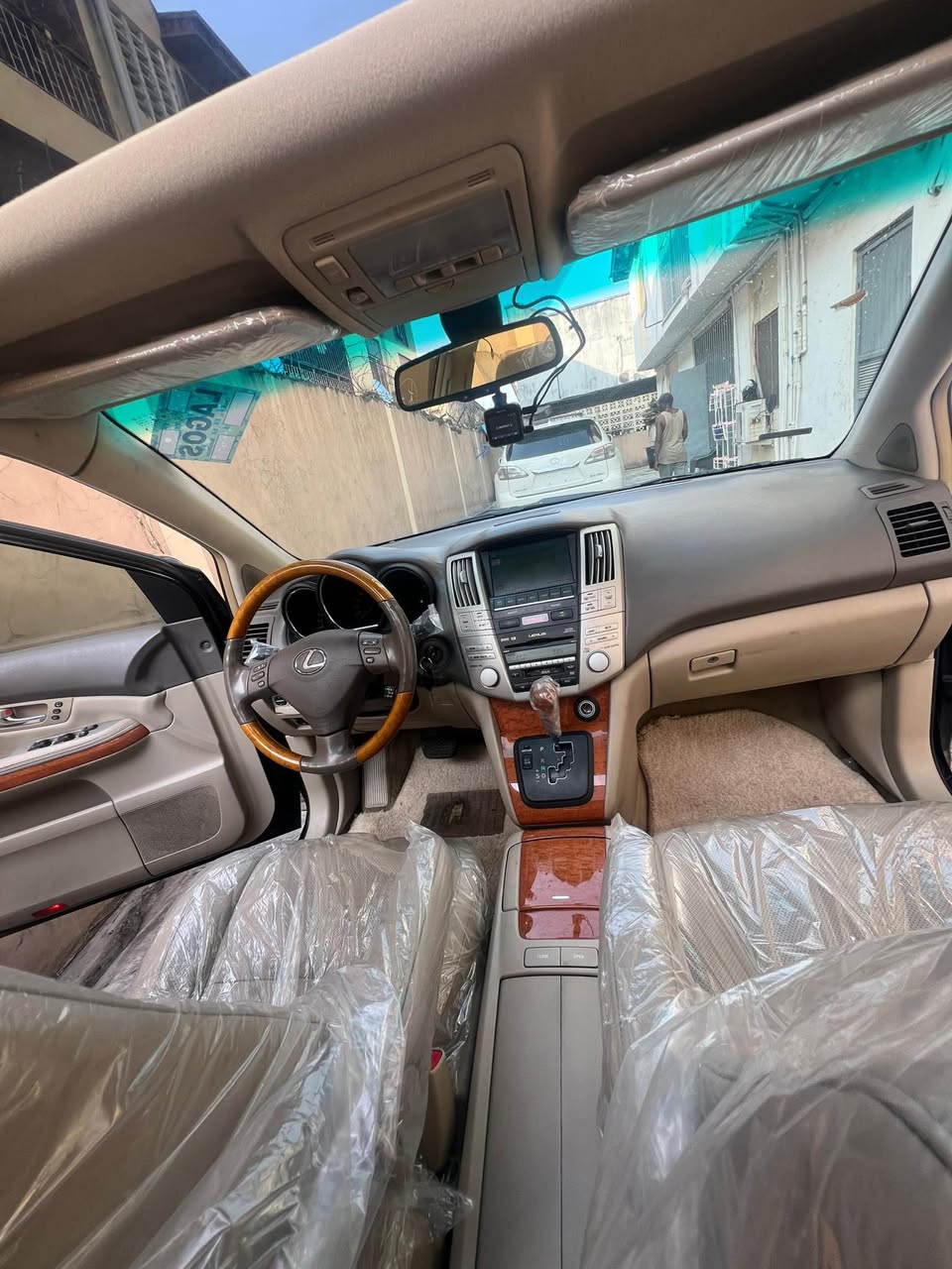 A picture of Lexus Rx350
