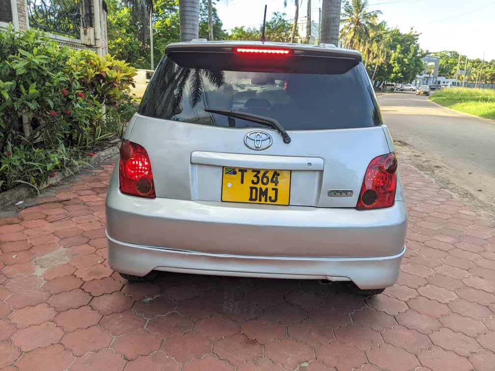 A picture of Toyota IST