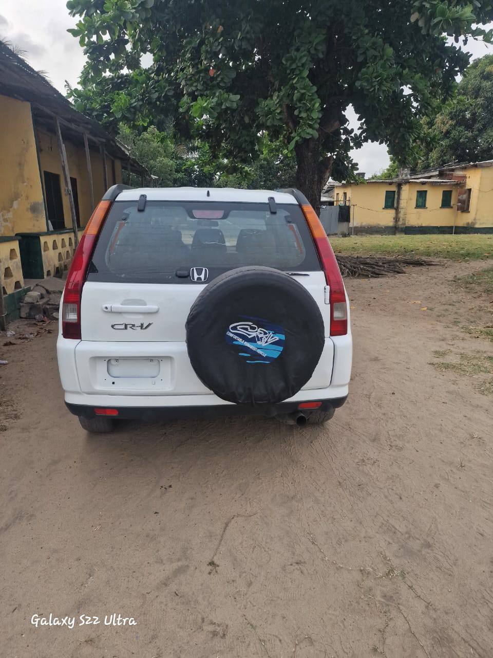 A picture of Honda CRV 2004 Model