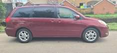 A picture of Toyota sienna toks XLE